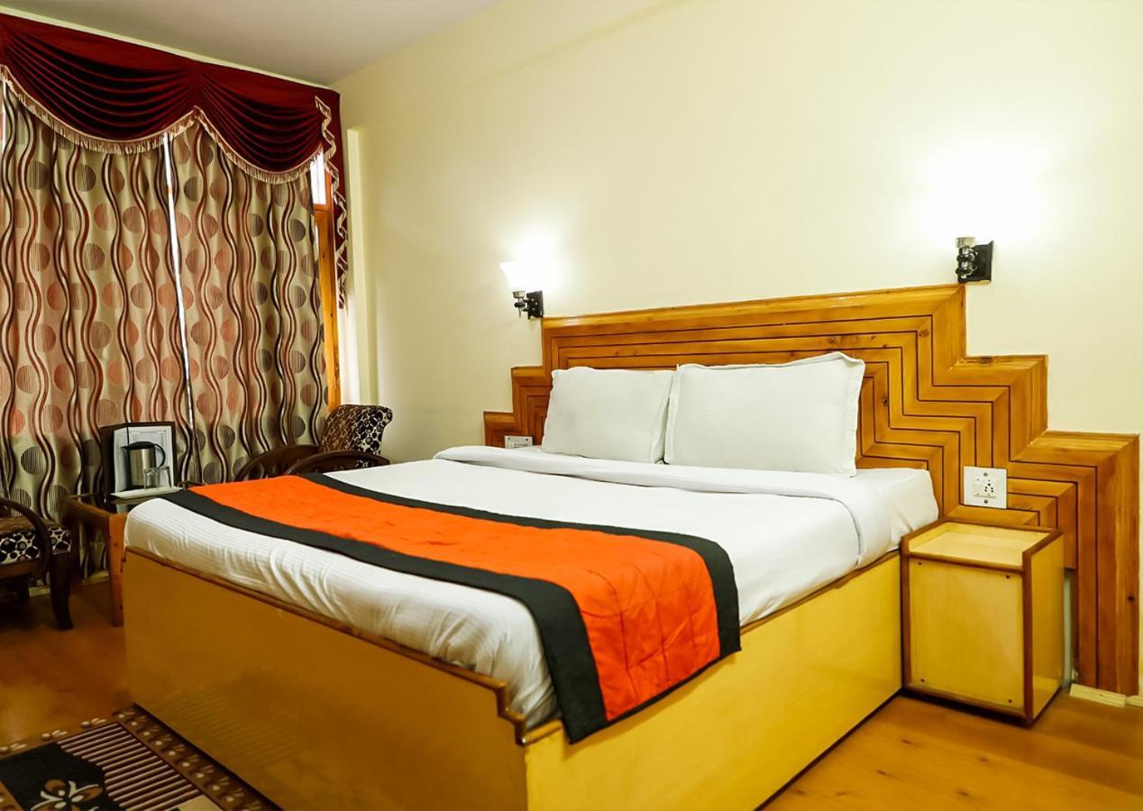 Hotel Nitesh Manāli Exterior foto