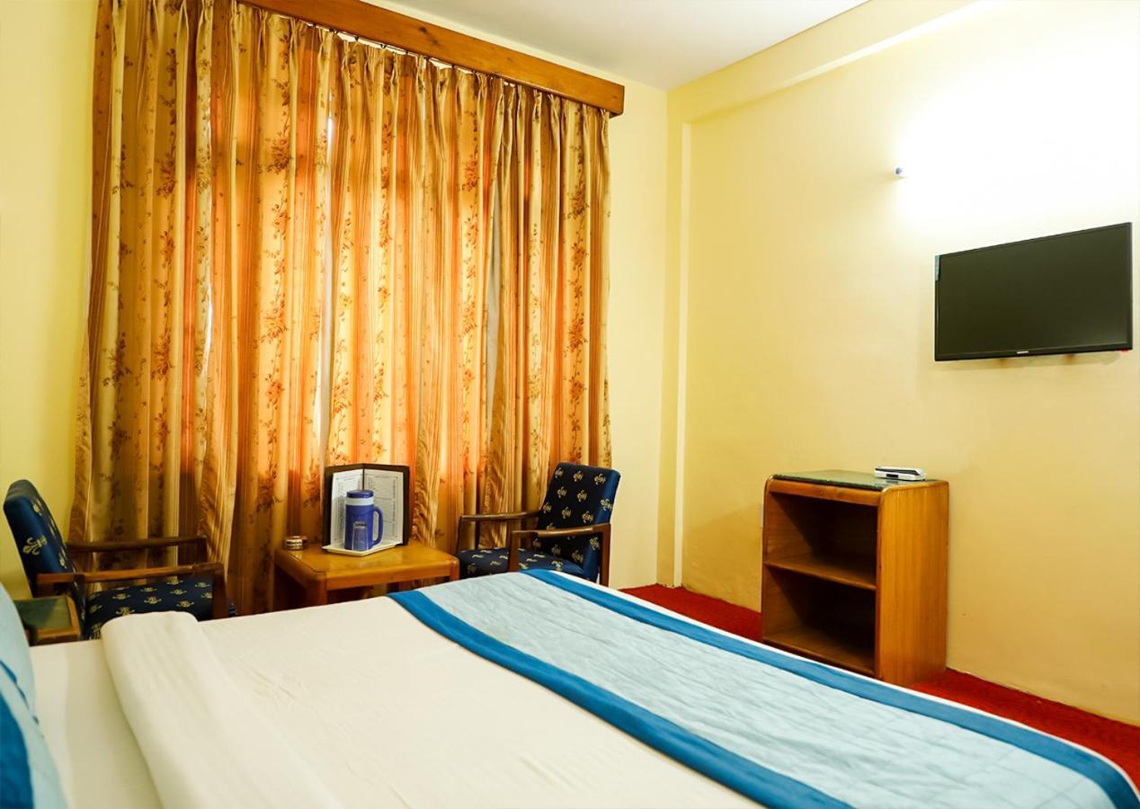 Hotel Nitesh Manāli Exterior foto